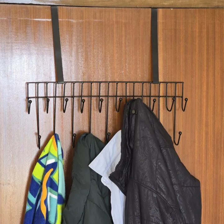 19-HOOK OVER-THE-DOOR METAL HANGER – NO DRILLING NEEDED, STRONG & SPACE-SAVING